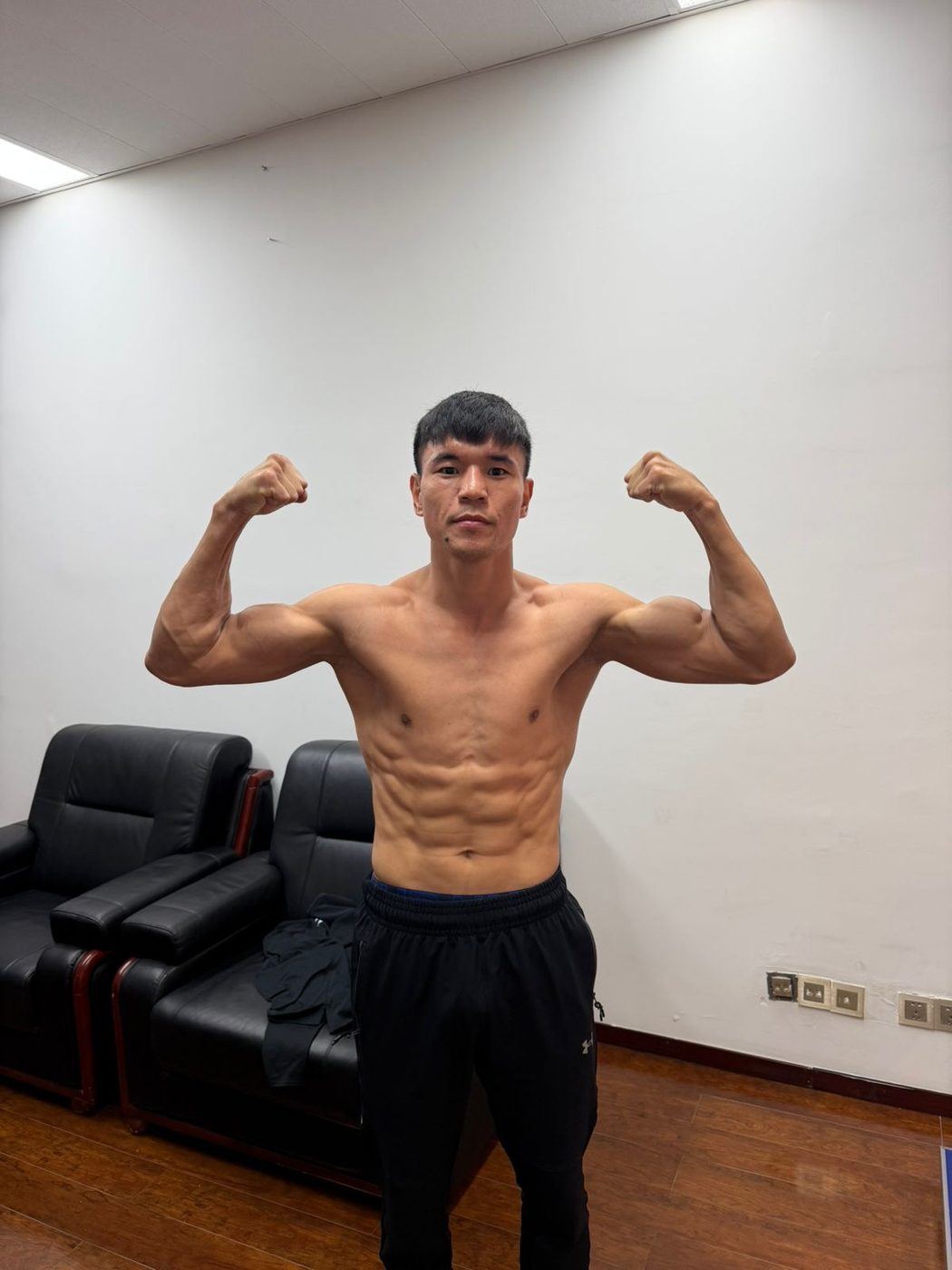 Ablaikhan Zhussupov in fight condition during camp, several kilos above his competition weight
